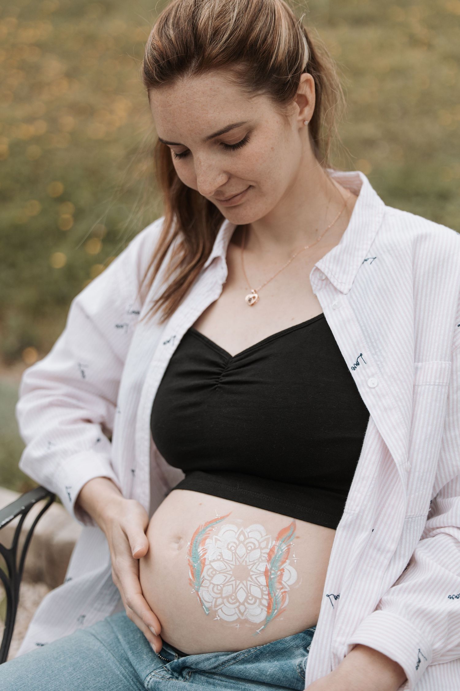 Photographe à Chartres, Eure-et-Loir, je capture vos mariages et instants de vie en famille, couple ou naissance avec émotion.