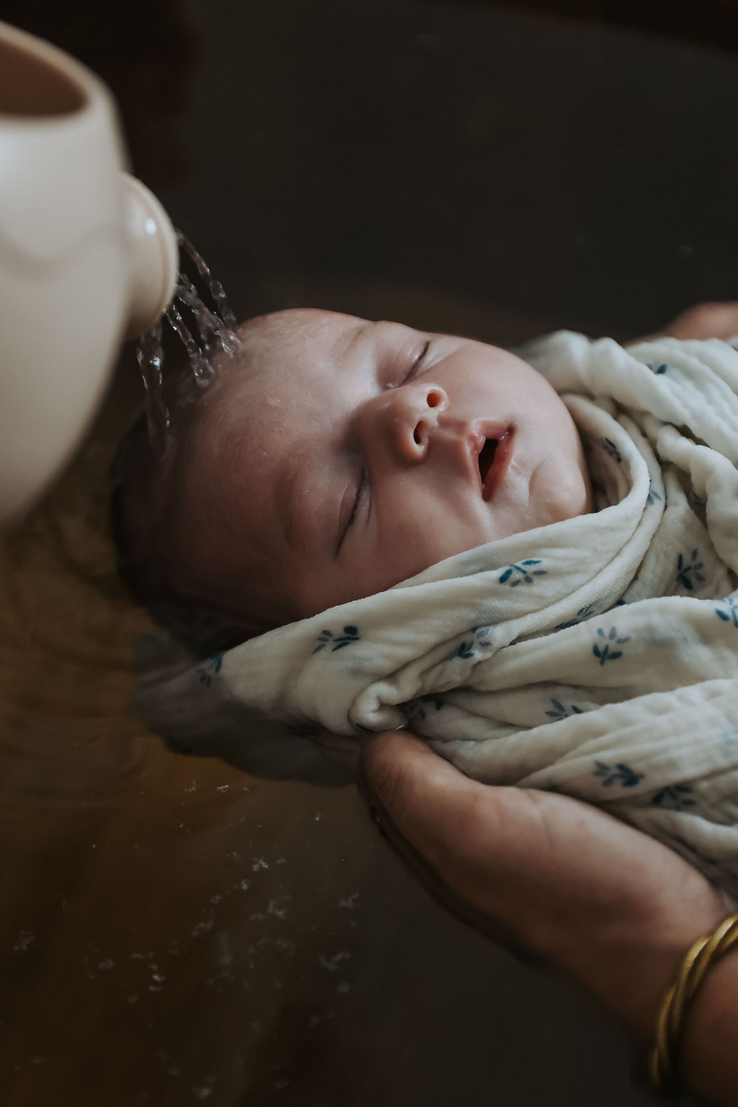 Photographe en Eure et Loir à Chartres, je vous accompagne pour capturer vos moments de vie, en famille, en couple ou lors de votre mariage