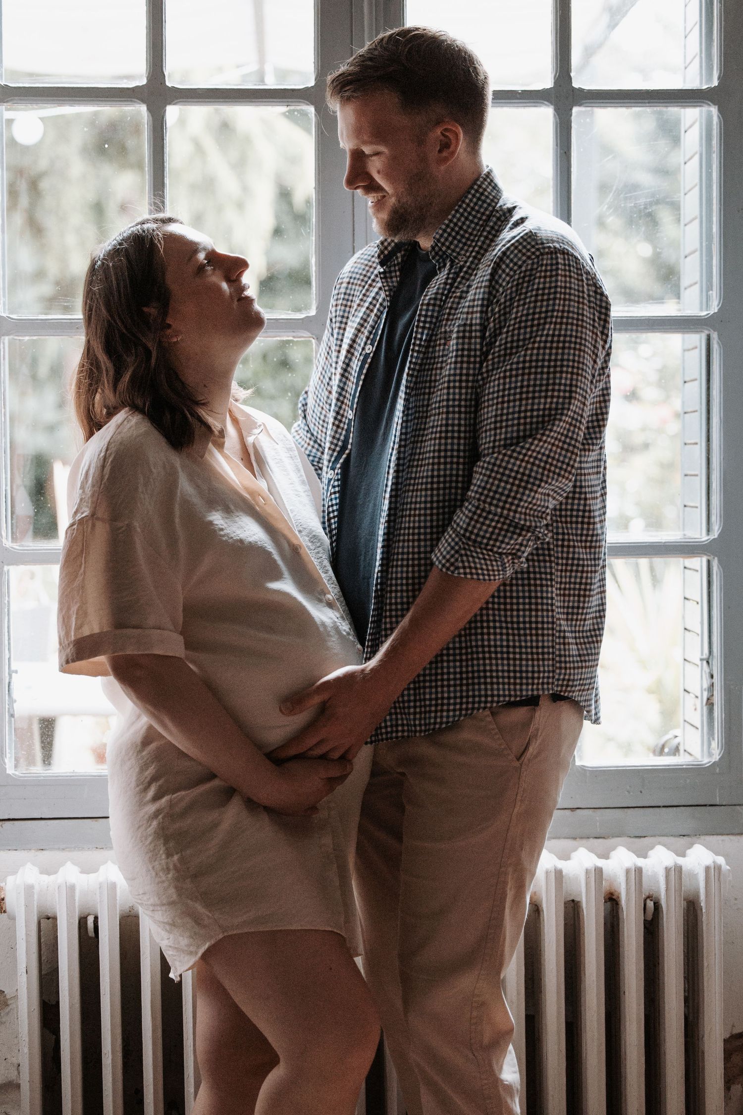 Photographe à Chartres, Eure-et-Loir, je capture vos mariages et instants de vie en famille, couple ou naissance avec émotion.