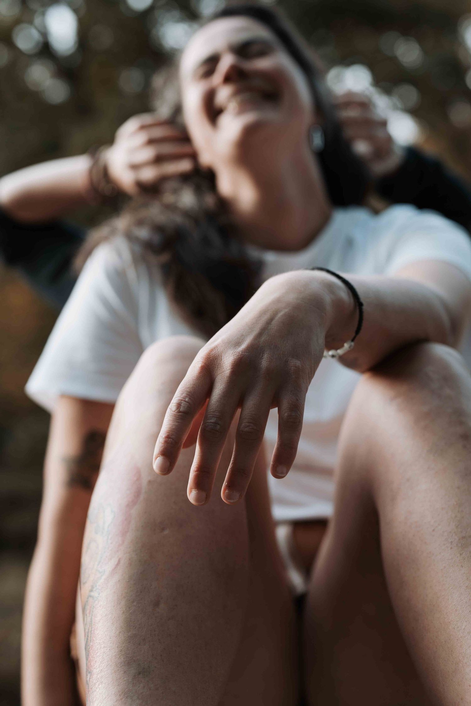 Photographe à Chartres, Eure-et-Loir, je capture vos mariages et instants de vie en famille, couple ou naissance avec émotion.