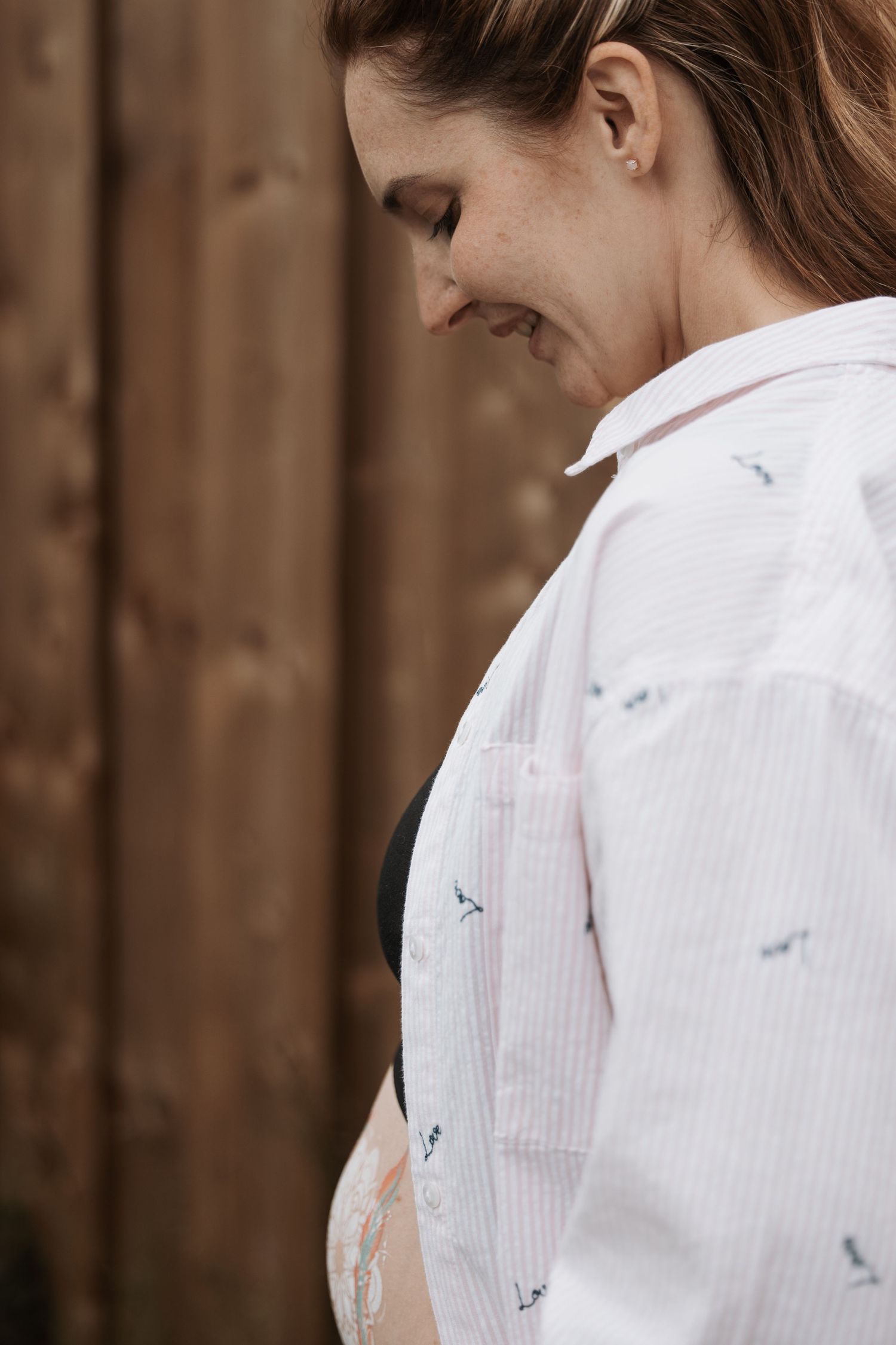 Photographe à Chartres, Eure-et-Loir, je capture vos mariages et instants de vie en famille, couple ou naissance avec émotion.