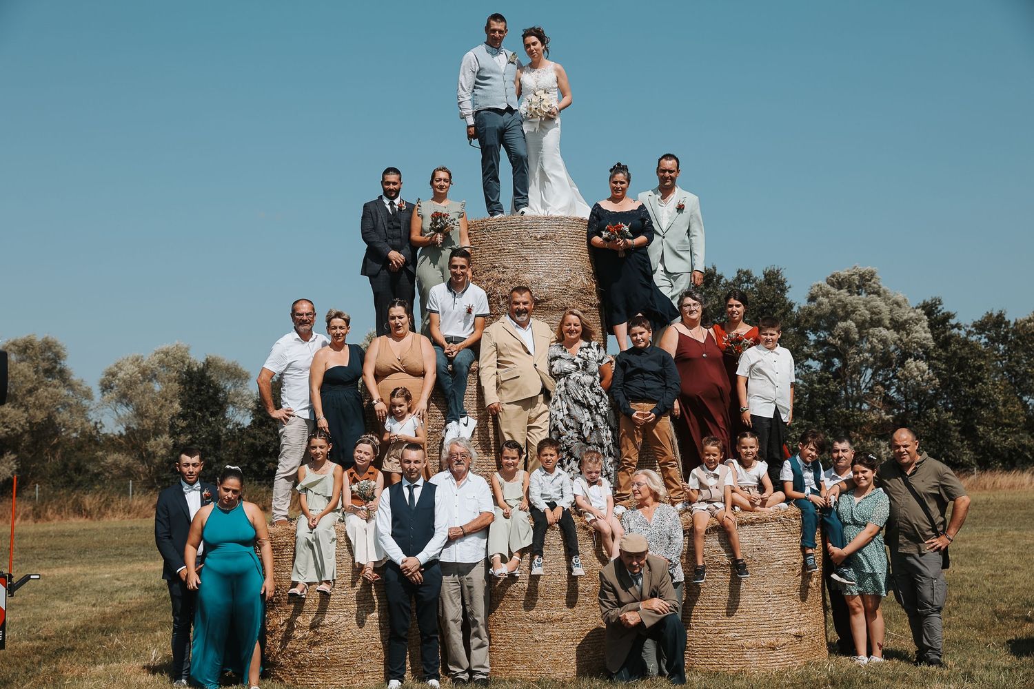 Photographe en Eure et Loir à Chartres, je vous accompagne pour capturer vos moments de vie, en famille, en couple ou lors de votre mariage