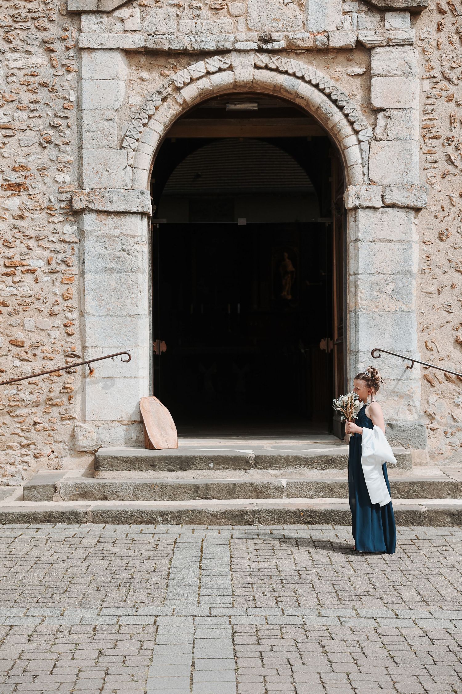 Photographe en Eure et Loir à Chartres, je vous accompagne pour capturer vos moments de vie, en famille, en couple ou lors de votre mariage