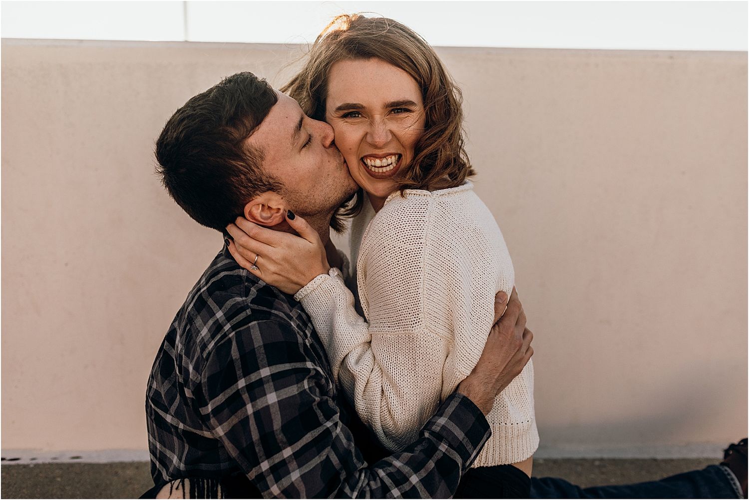 Photographe à Chartres, Eure-et-Loir, je capture vos mariages et instants de vie en famille, couple ou naissance avec émotion.