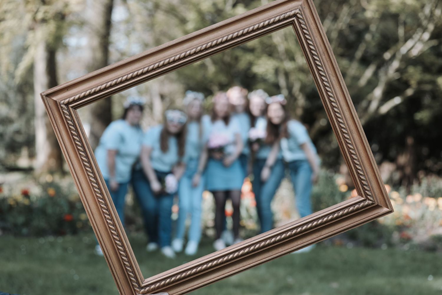 Photographe en Eure et Loir à Chartres, je vous accompagne pour capturer vos moments de vie, en famille, en couple ou lors de votre mariage
