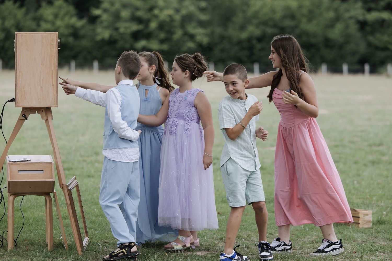 Photographe à Chartres, Eure-et-Loir, je capture vos mariages et instants de vie en famille, couple ou naissance avec émotion.