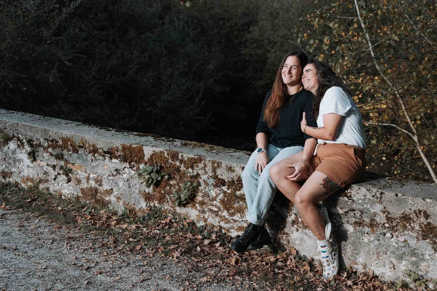 Photographe à Chartres, Eure-et-Loir, je capture vos mariages et instants de vie en famille, couple ou naissance avec émotion.