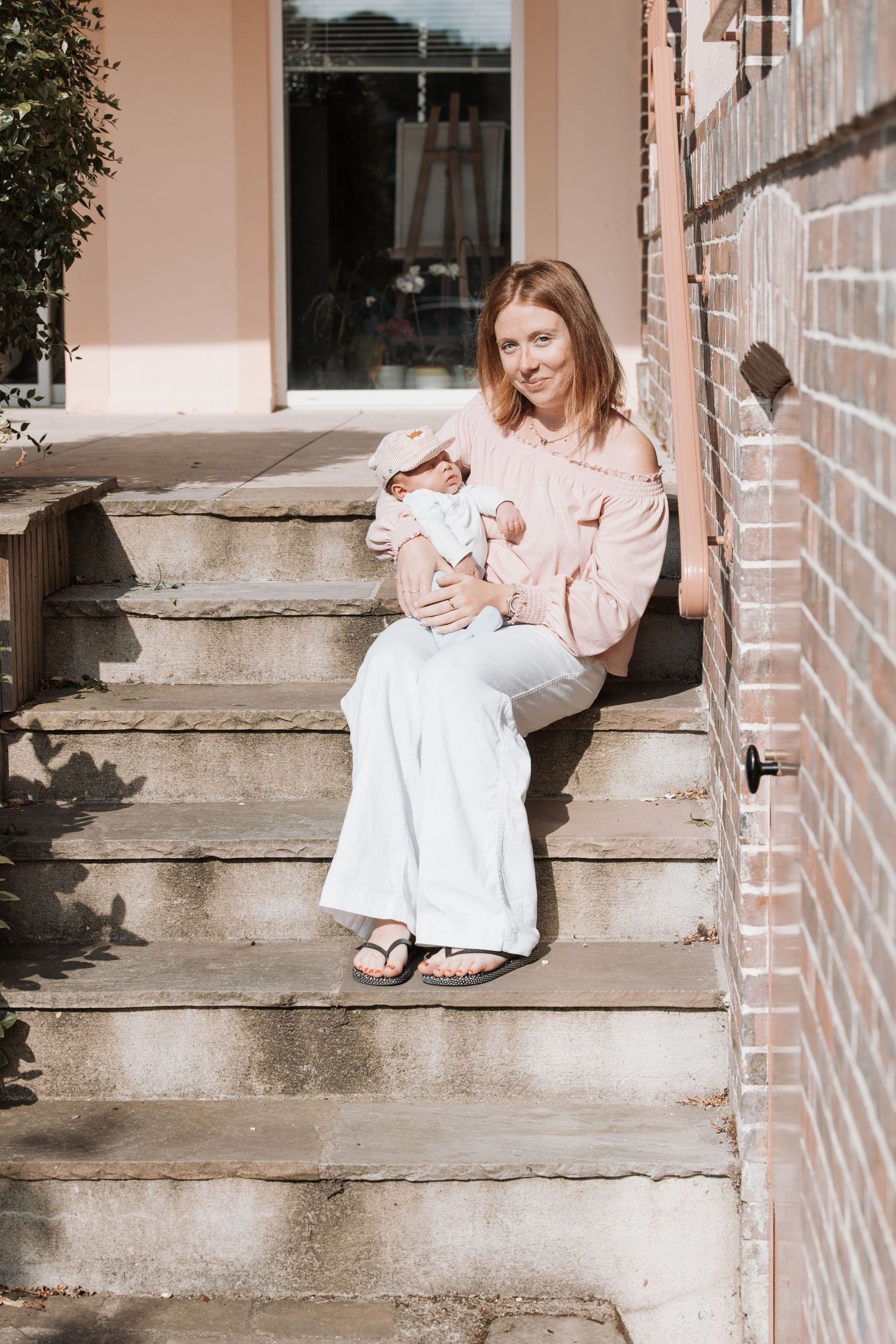 Photographe à Chartres, Eure-et-Loir, je capture vos mariages et instants de vie en famille, couple ou naissance avec émotion.
