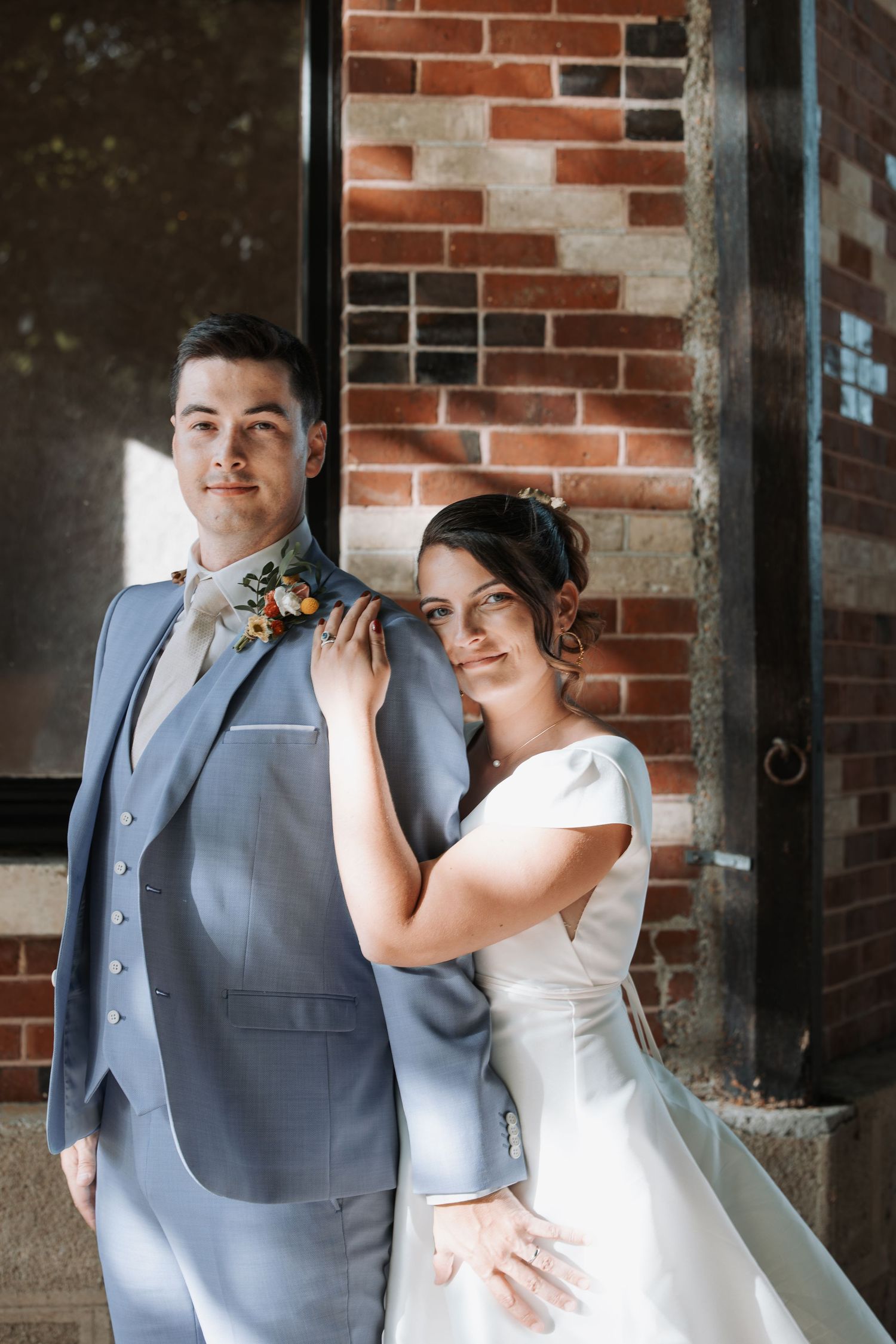 Photographe à Chartres, Eure-et-Loir, je capture vos mariages et instants de vie en famille, couple ou naissance avec émotion.