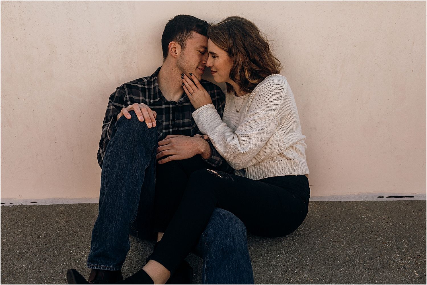 Photographe à Chartres, Eure-et-Loir, je capture vos mariages et instants de vie en famille, couple ou naissance avec émotion.