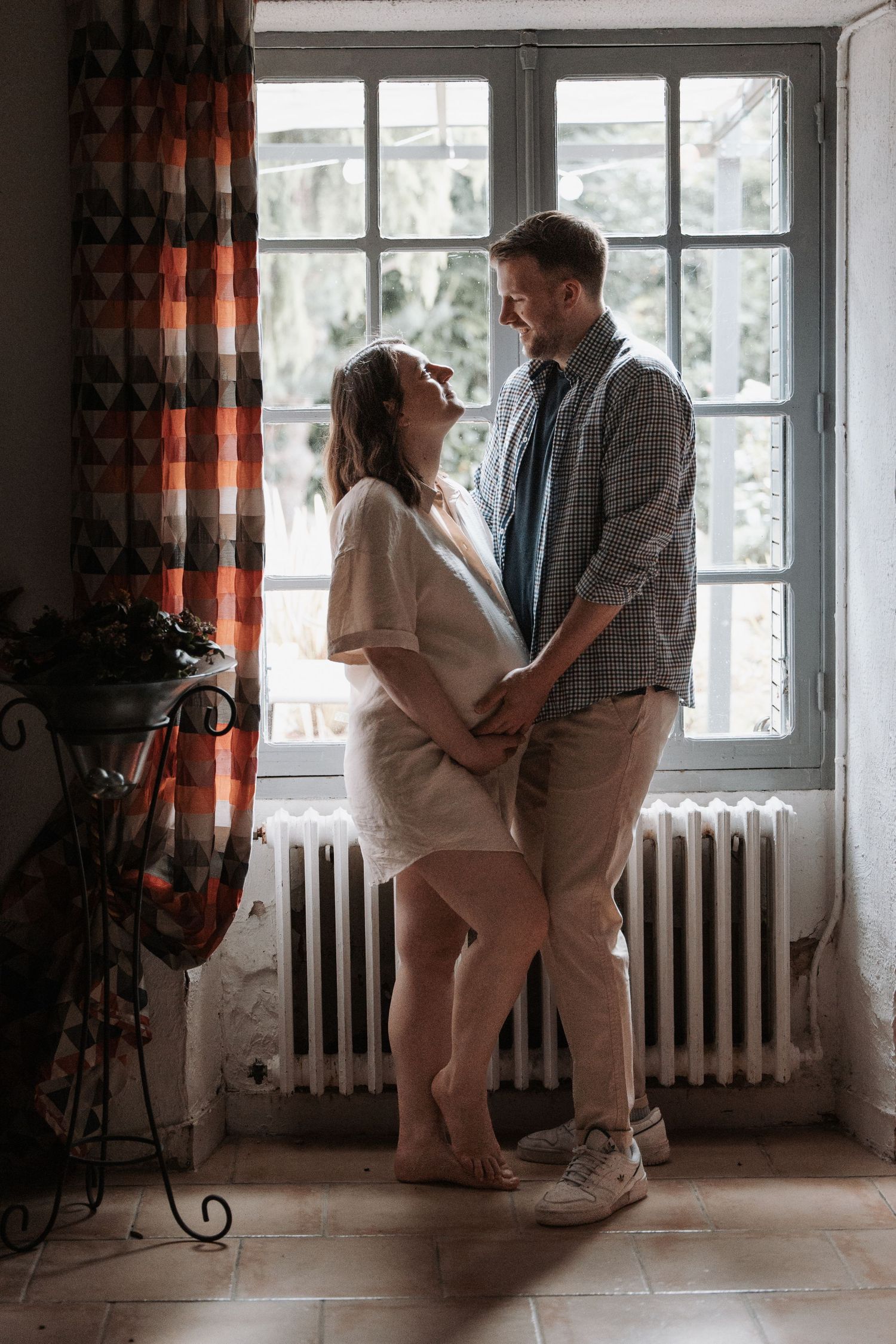 Photographe à Chartres, Eure-et-Loir, je capture vos mariages et instants de vie en famille, couple ou naissance avec émotion.