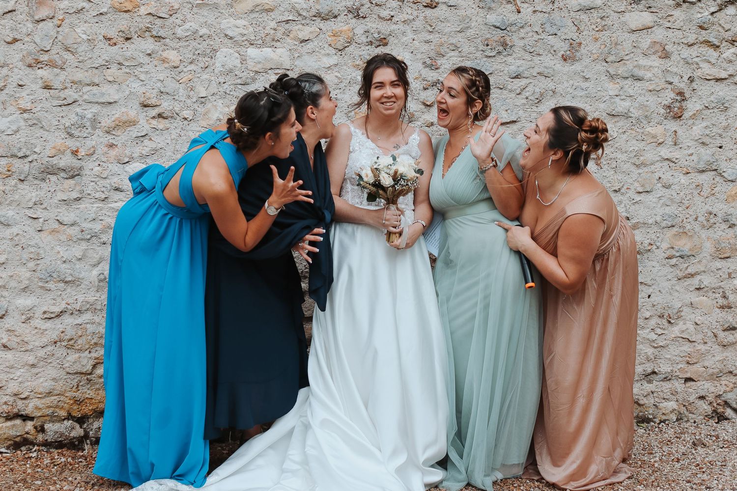 Photographe en Eure et Loir à Chartres, je vous accompagne pour capturer vos moments de vie, en famille, en couple ou lors de votre mariage