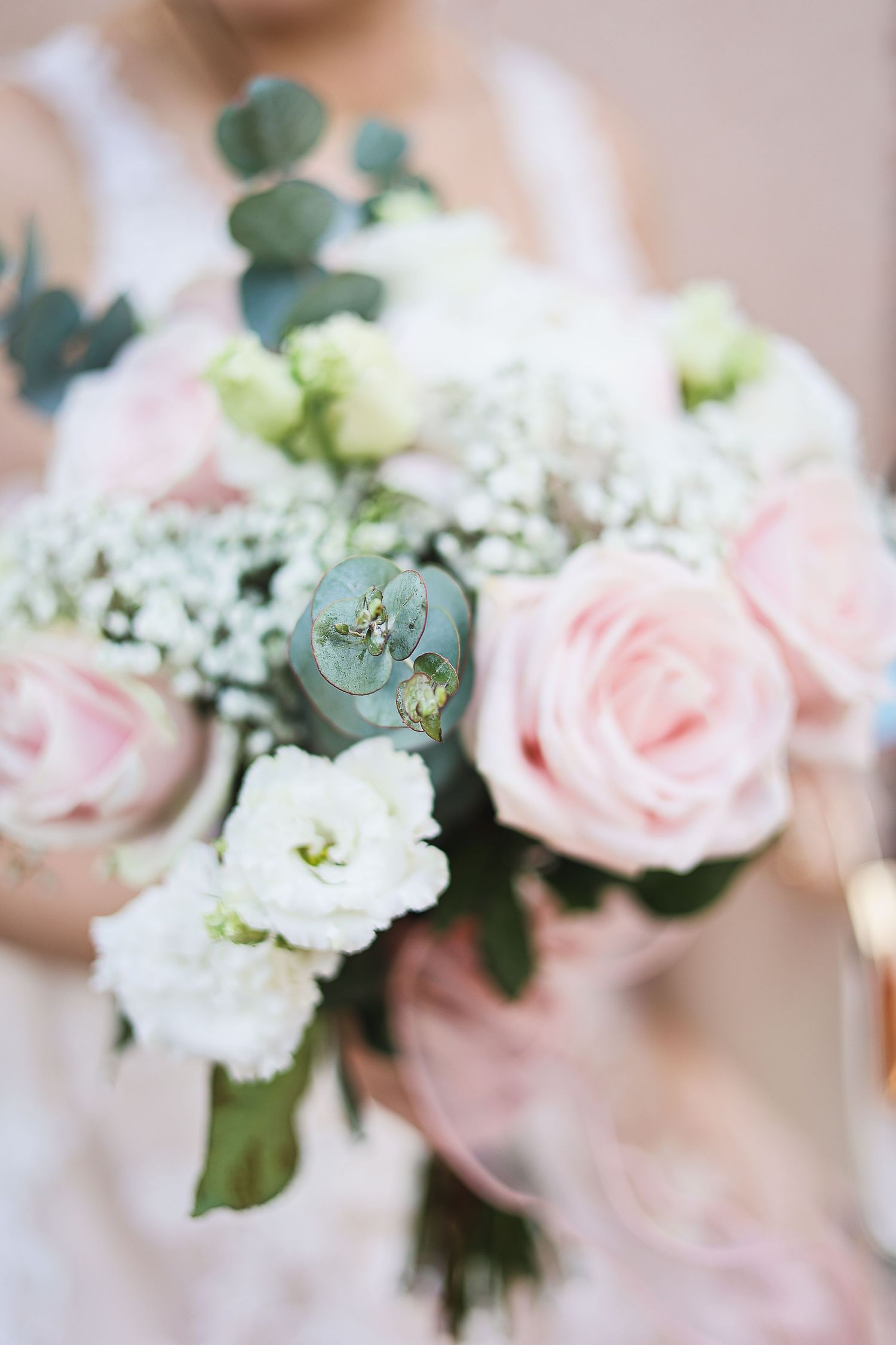 Photographe en Eure et Loir à Chartres, je vous accompagne pour capturer vos moments de vie, en famille, en couple ou lors de votre mariage