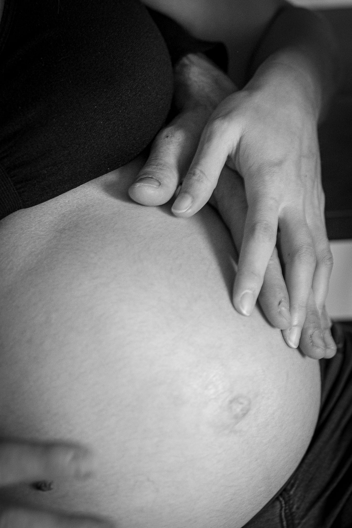 Photographe à Chartres, Eure-et-Loir, je capture vos mariages et instants de vie en famille, couple ou naissance avec émotion.
