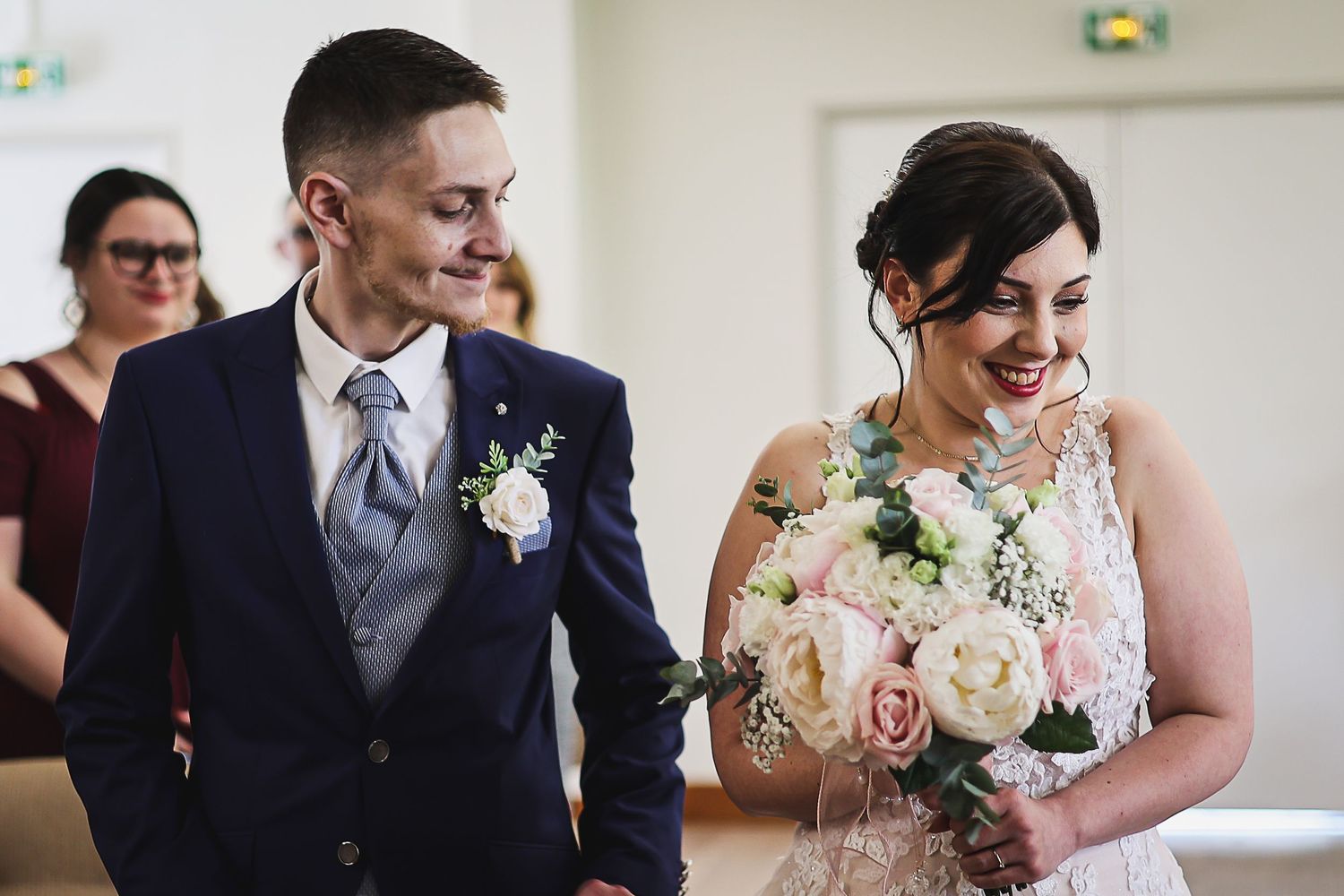 Photographe en Eure et Loir à Chartres, je vous accompagne pour capturer vos moments de vie, en famille, en couple ou lors de votre mariage