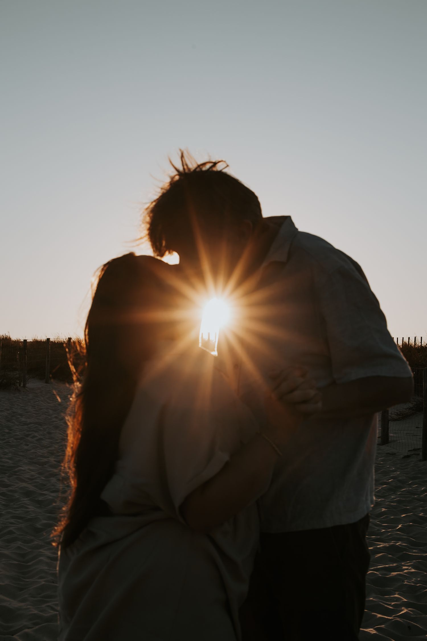 Photographe à Chartres, Eure-et-Loir, je capture vos mariages et instants de vie en famille, couple ou naissance avec émotion.
