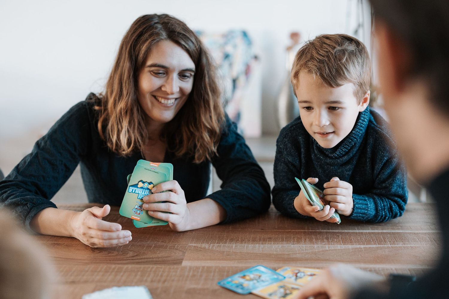 Photographe à Chartres, Eure-et-Loir, je capture vos mariages et instants de vie en famille, couple ou naissance avec émotion.