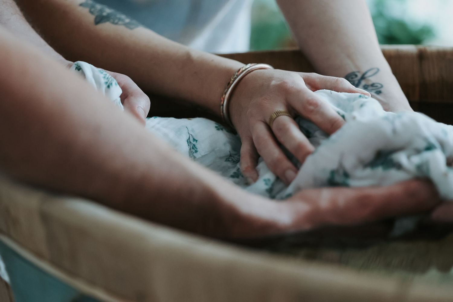Photographe en Eure et Loir à Chartres, je vous accompagne pour capturer vos moments de vie, en famille, en couple ou lors de votre mariage