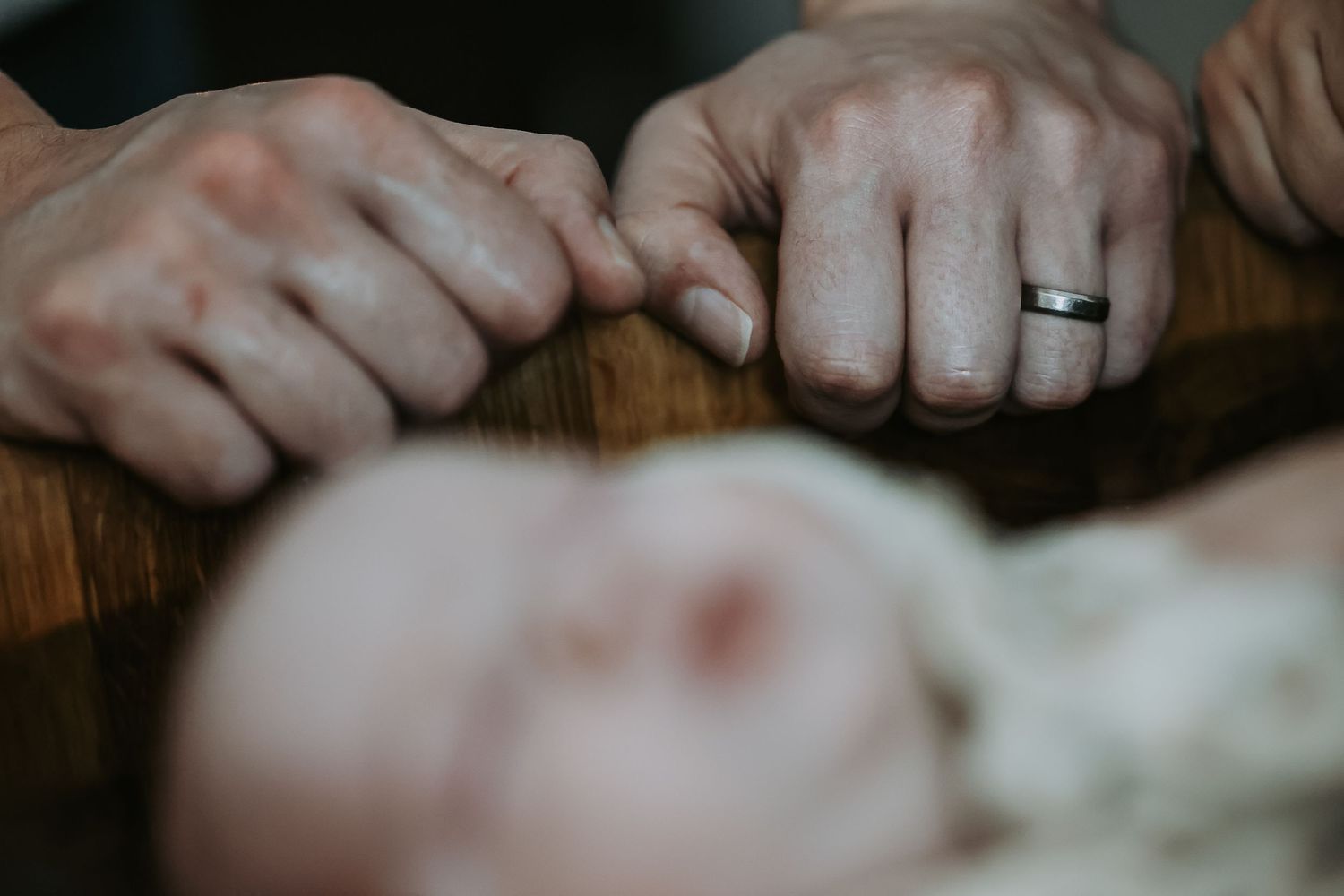 Photographe en Eure et Loir à Chartres, je vous accompagne pour capturer vos moments de vie, en famille, en couple ou lors de votre mariage