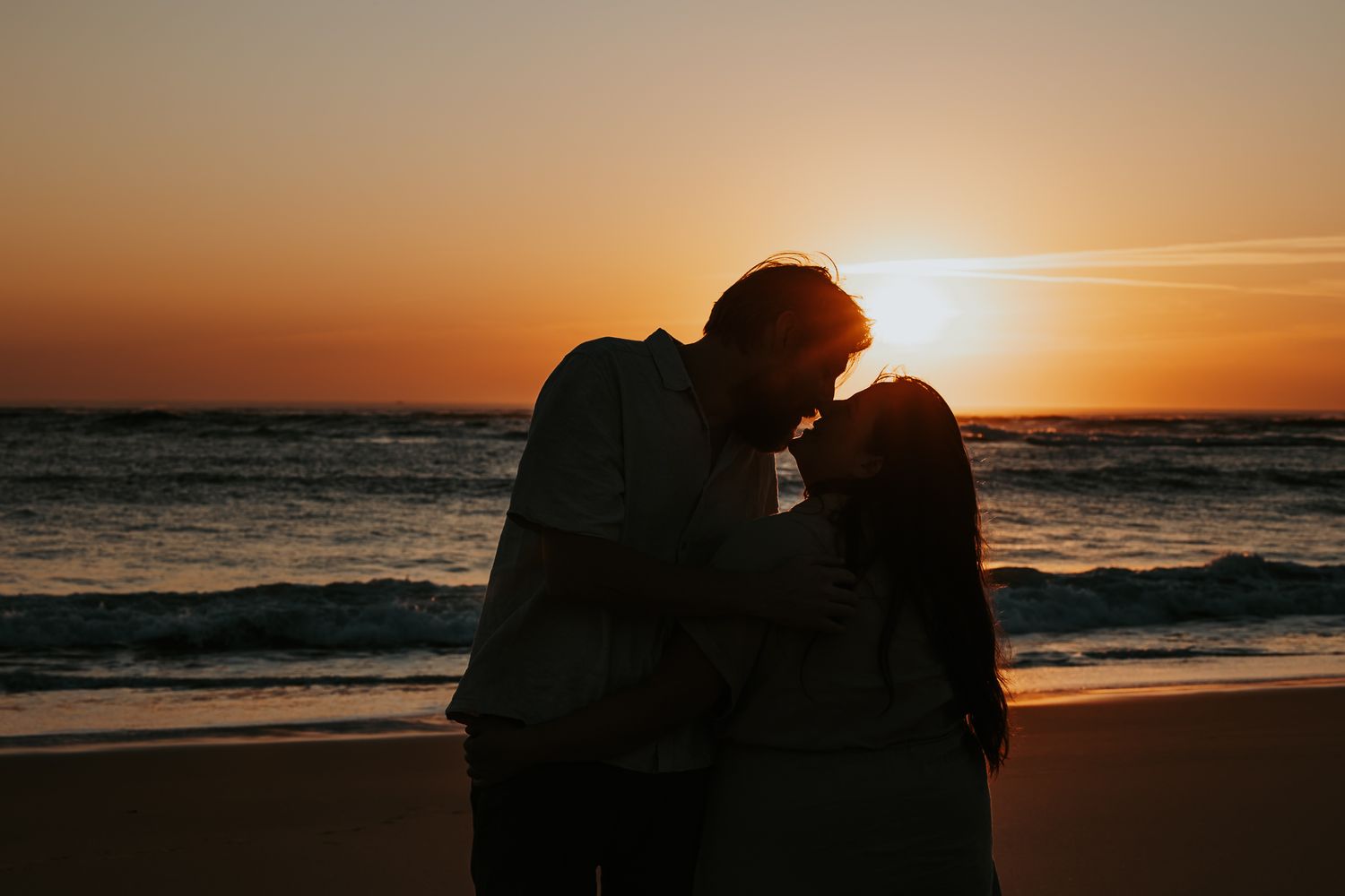 Photographe à Chartres, Eure-et-Loir, je capture vos mariages et instants de vie en famille, couple ou naissance avec émotion.