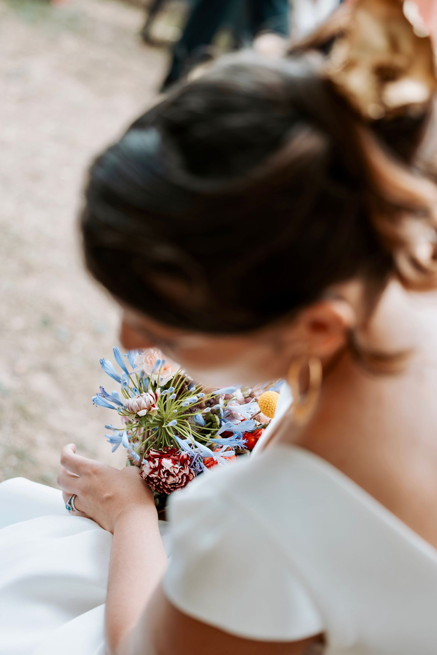 Photographe à Chartres, Eure-et-Loir, je capture vos mariages et instants de vie en famille, couple ou naissance avec émotion.