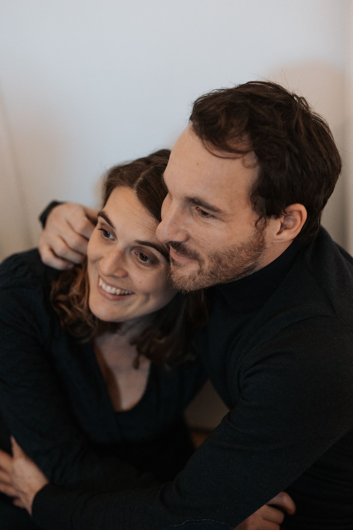 Photographe à Chartres, Eure-et-Loir, je capture vos mariages et instants de vie en famille, couple ou naissance avec émotion.