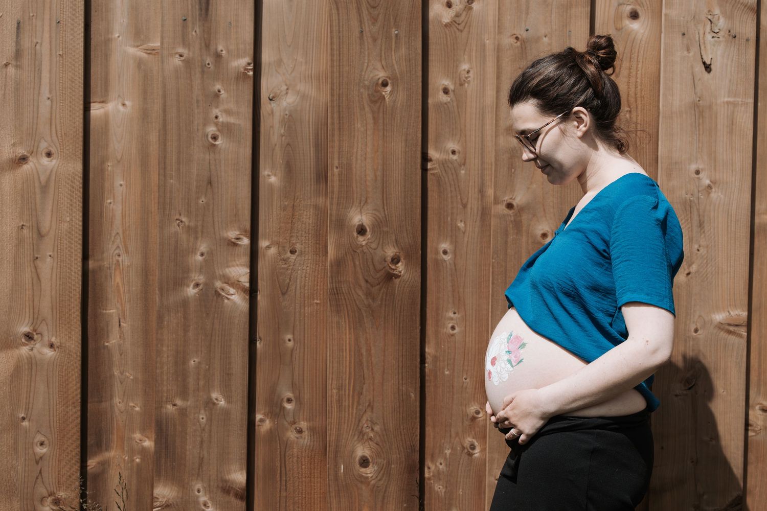 Photographe à Chartres, Eure-et-Loir, je capture vos mariages et instants de vie en famille, couple ou naissance avec émotion.