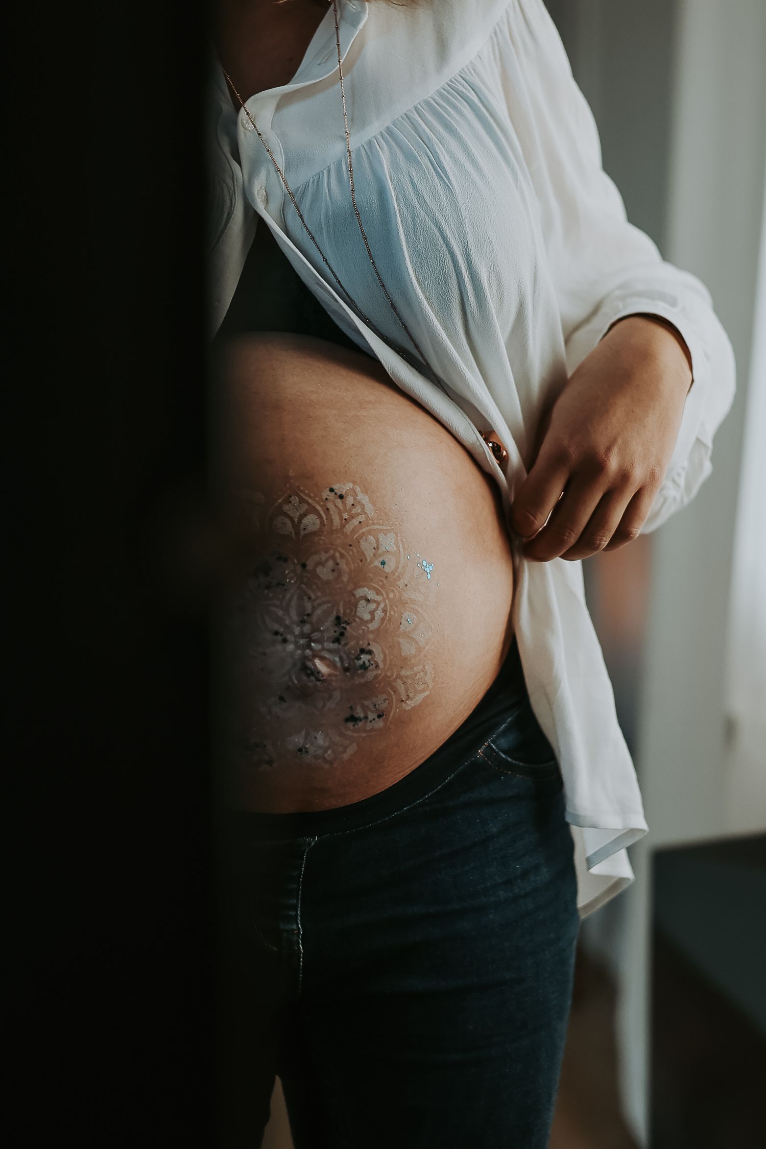 Photographe à Chartres, Eure-et-Loir, je capture vos mariages et instants de vie en famille, couple ou naissance avec émotion.