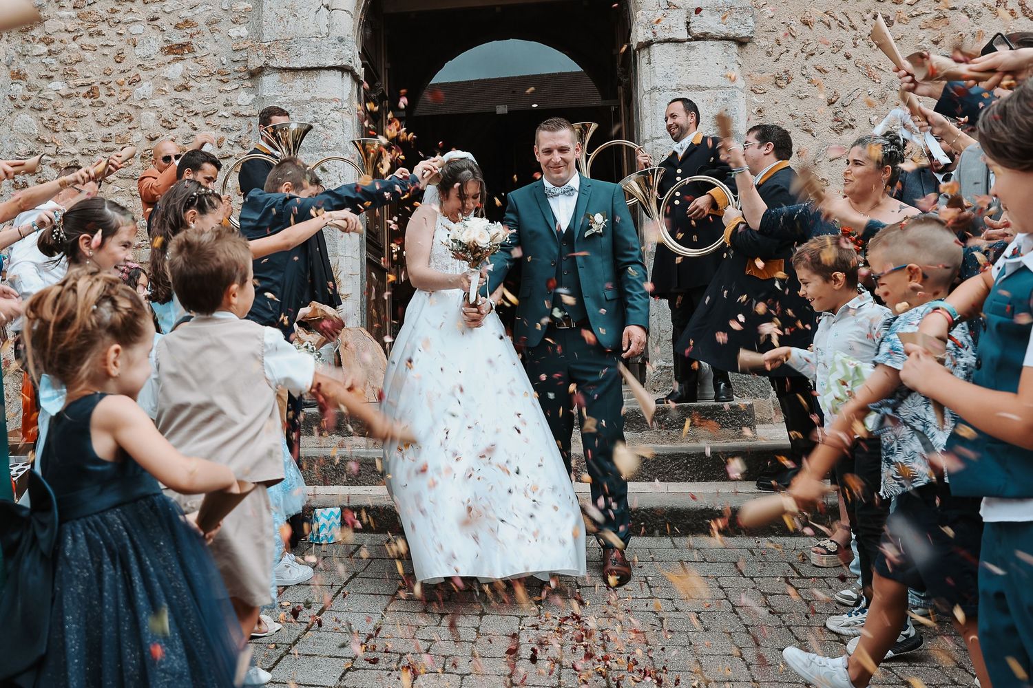 Photographe en Eure et Loir à Chartres, je vous accompagne pour capturer vos moments de vie, en famille, en couple ou lors de votre mariage