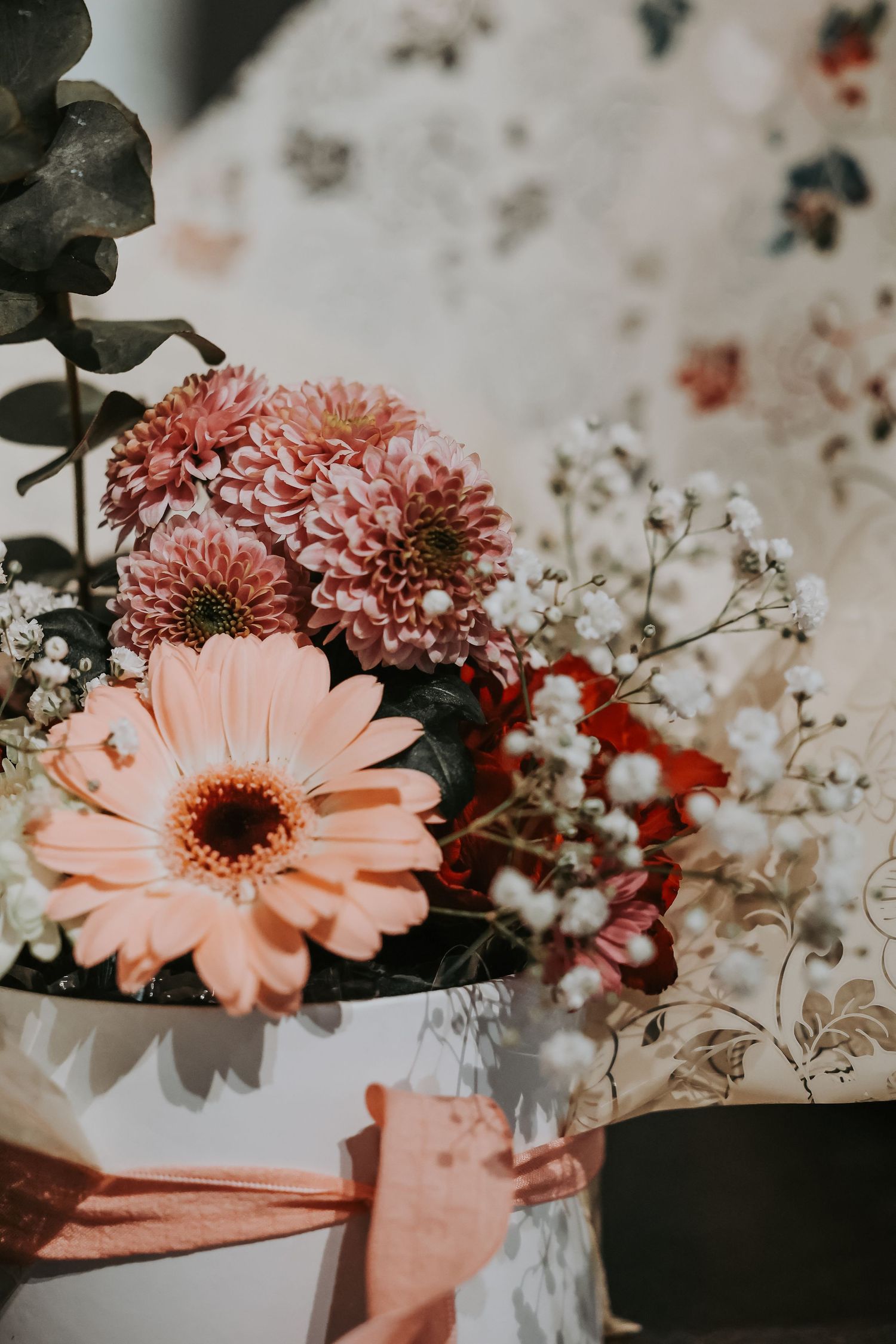 Photographe en Eure et Loir à Chartres, je vous accompagne pour capturer vos moments de vie, en famille, en couple ou lors de votre mariage