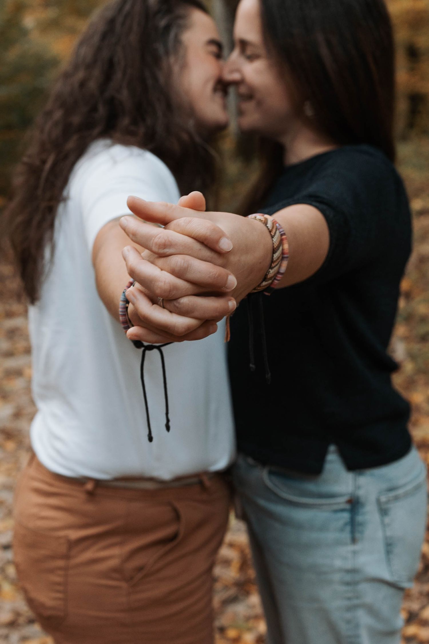Photographe à Chartres, Eure-et-Loir, je capture vos mariages et instants de vie en famille, couple ou naissance avec émotion.