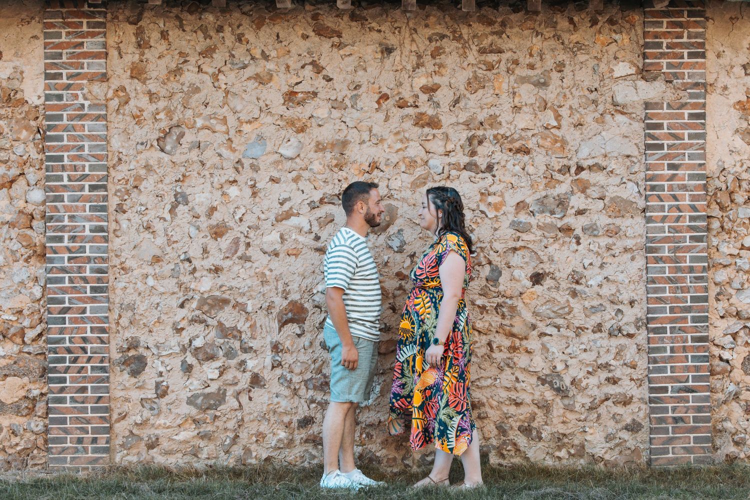 Photographe à Chartres, Eure-et-Loir, je capture vos mariages et instants de vie en famille, couple ou naissance avec émotion.