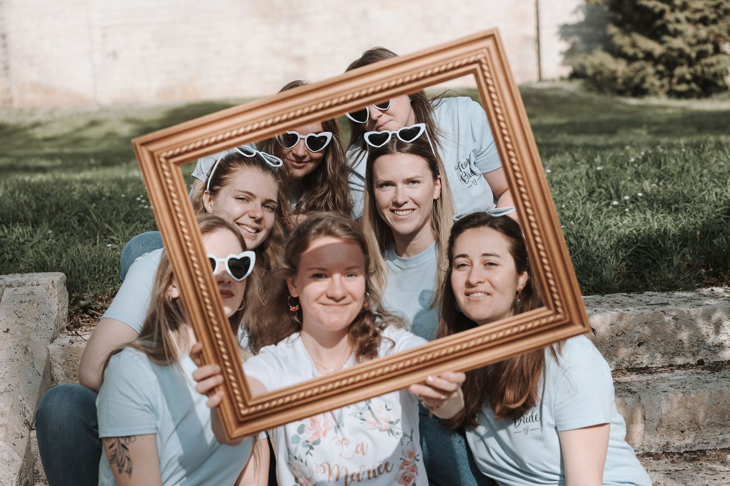 Photographe en Eure et Loir à Chartres, je vous accompagne pour capturer vos moments de vie, en famille, en couple ou lors de votre mariage