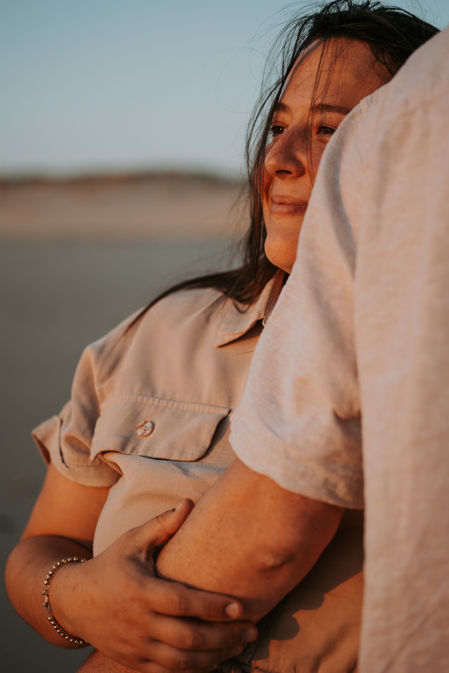 Photographe à Chartres, Eure-et-Loir, je capture vos mariages et instants de vie en famille, couple ou naissance avec émotion.