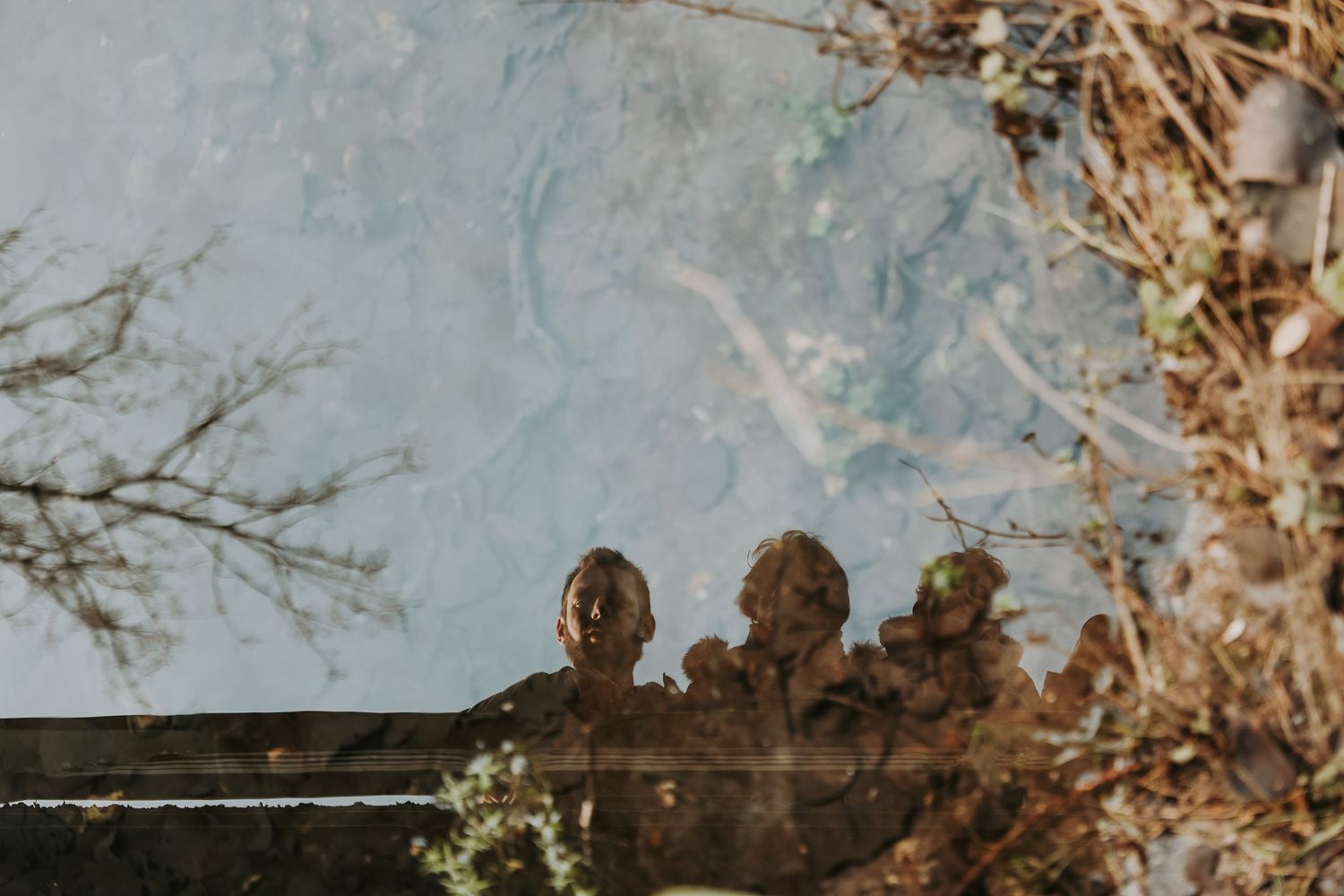 Photographe en Eure et Loir à Chartres, je vous accompagne pour capturer vos moments de vie, en famille, en couple ou lors de votre mariage