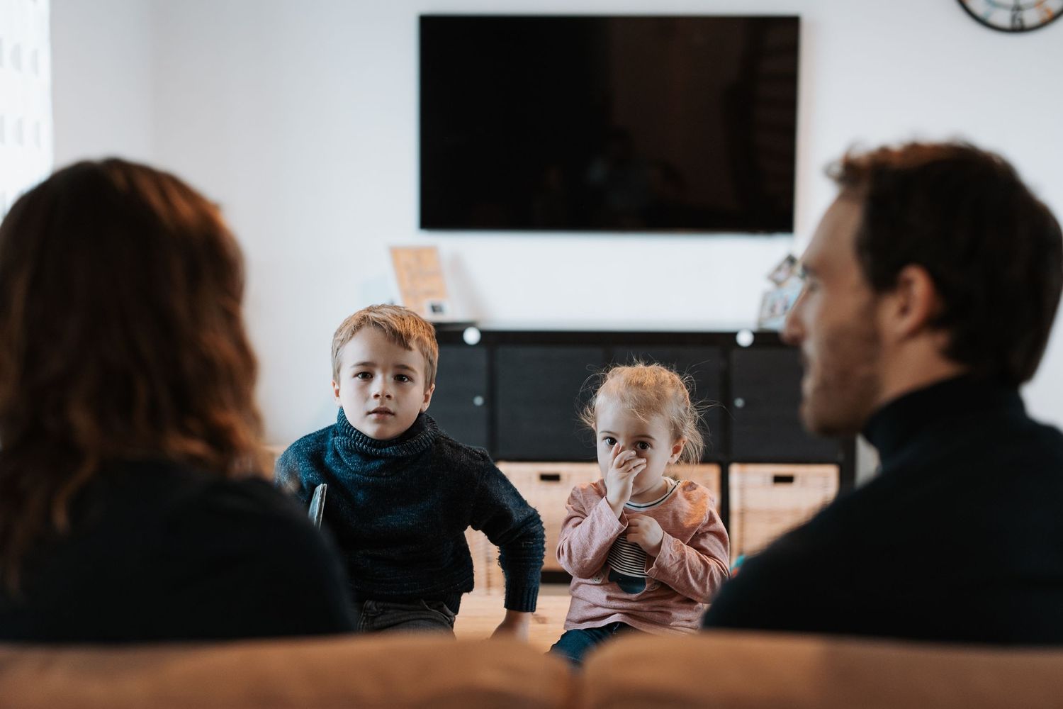 Photographe à Chartres, Eure-et-Loir, je capture vos mariages et instants de vie en famille, couple ou naissance avec émotion.
