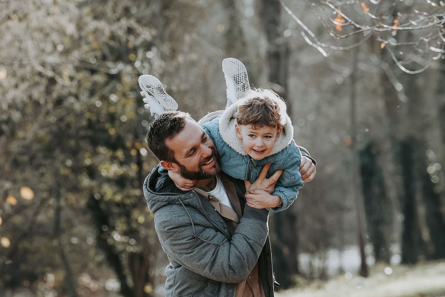 Photographe en Eure et Loir à Chartres, je vous accompagne pour capturer vos moments de vie, en famille, en couple ou lors de votre mariage