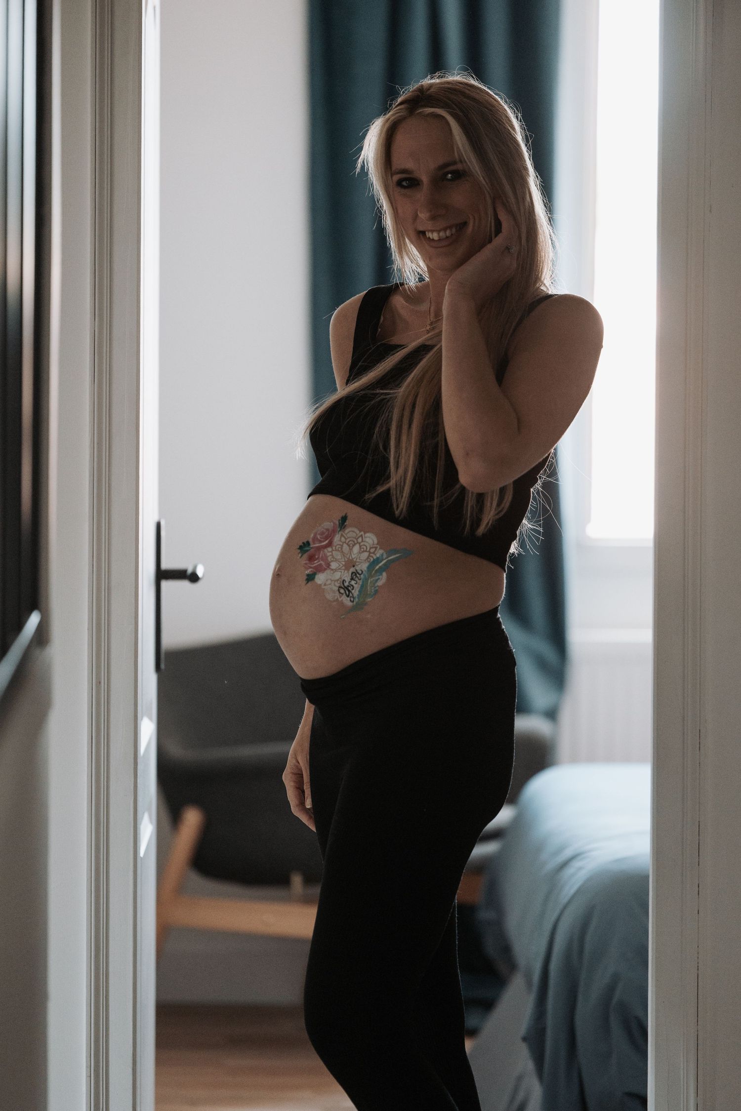 Photographe à Chartres, Eure-et-Loir, je capture vos mariages et instants de vie en famille, couple ou naissance avec émotion.
