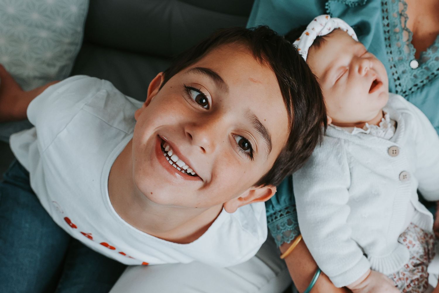 Photographe en Eure et Loir à Chartres, je vous accompagne pour capturer vos moments de vie, en famille, en couple ou lors de votre mariage
