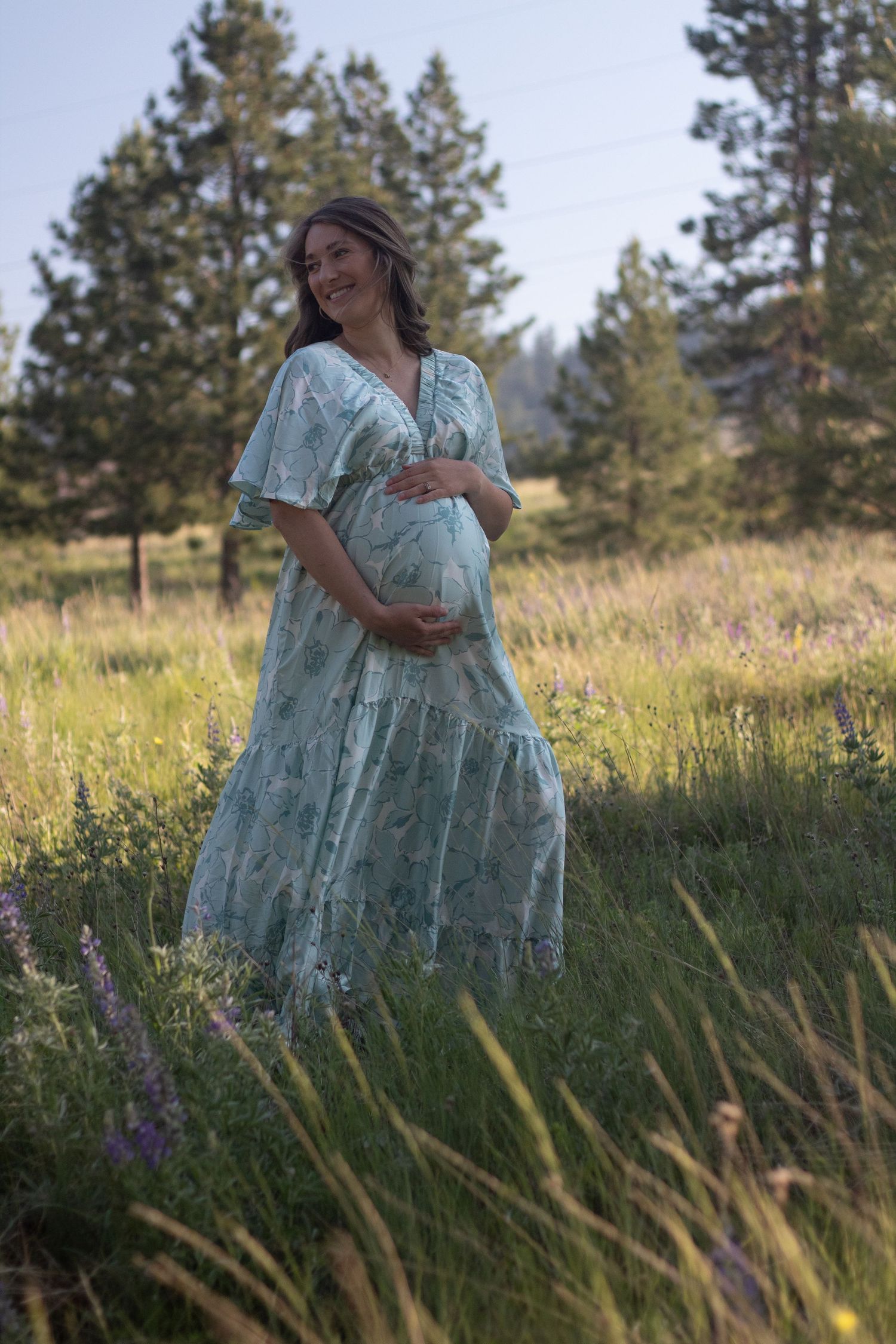 Missoula, Mt maternity portrait with wildflowers
Kayla Sproles Photography 2025
