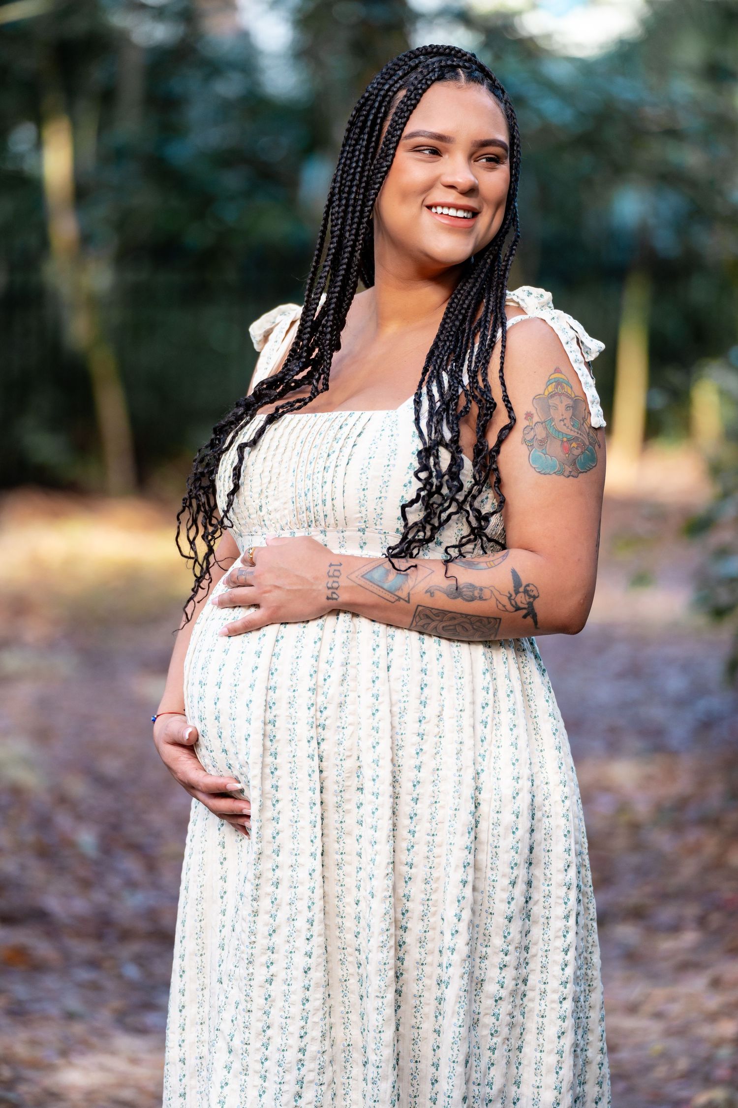 Maternity photoshoot at Azalea Park in Orlando, Orange County, Florida