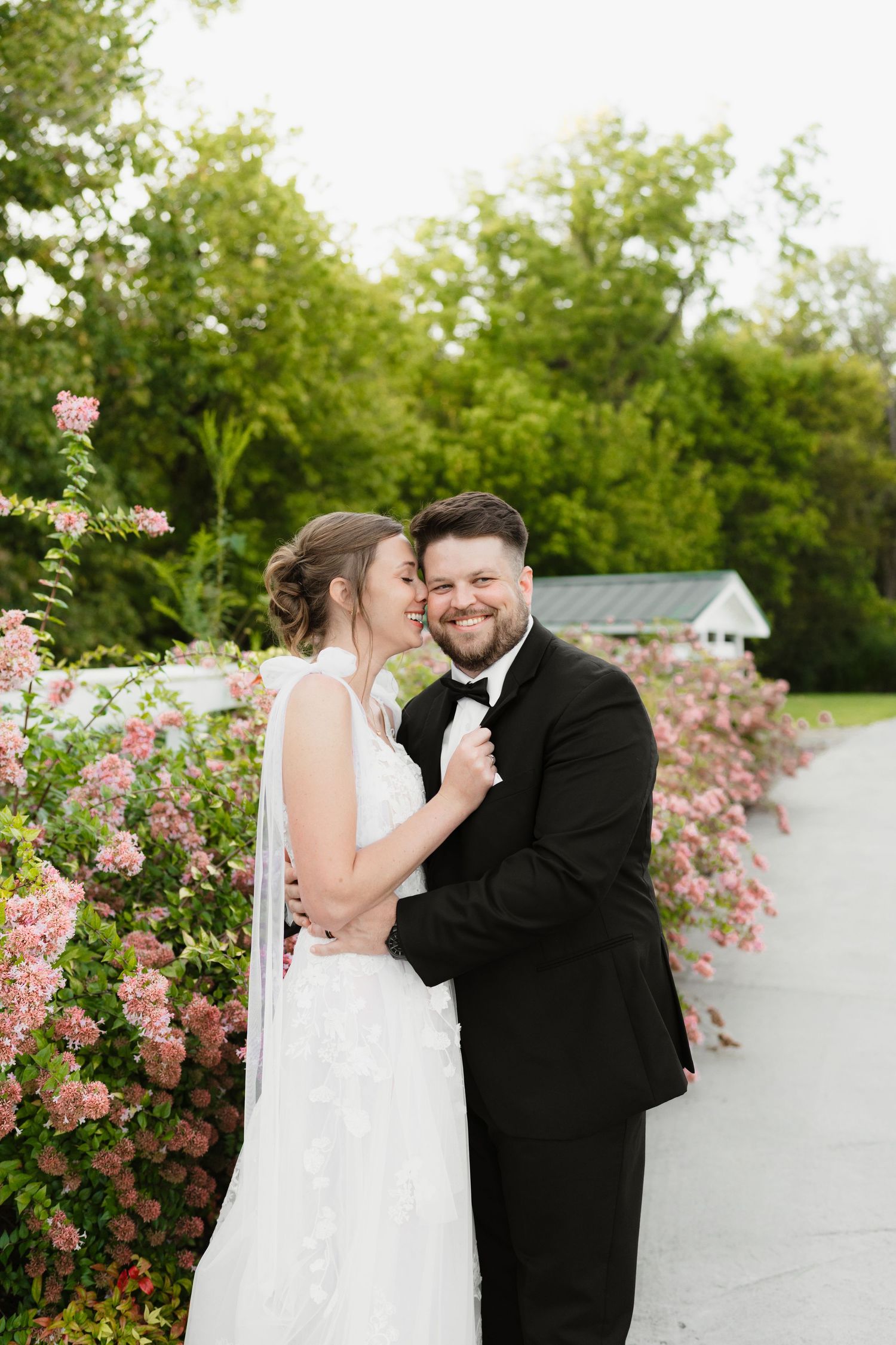 True to color, true to you.  Wedding photography for couples who want their photos to feel natural, timeless, and true to themselves and the