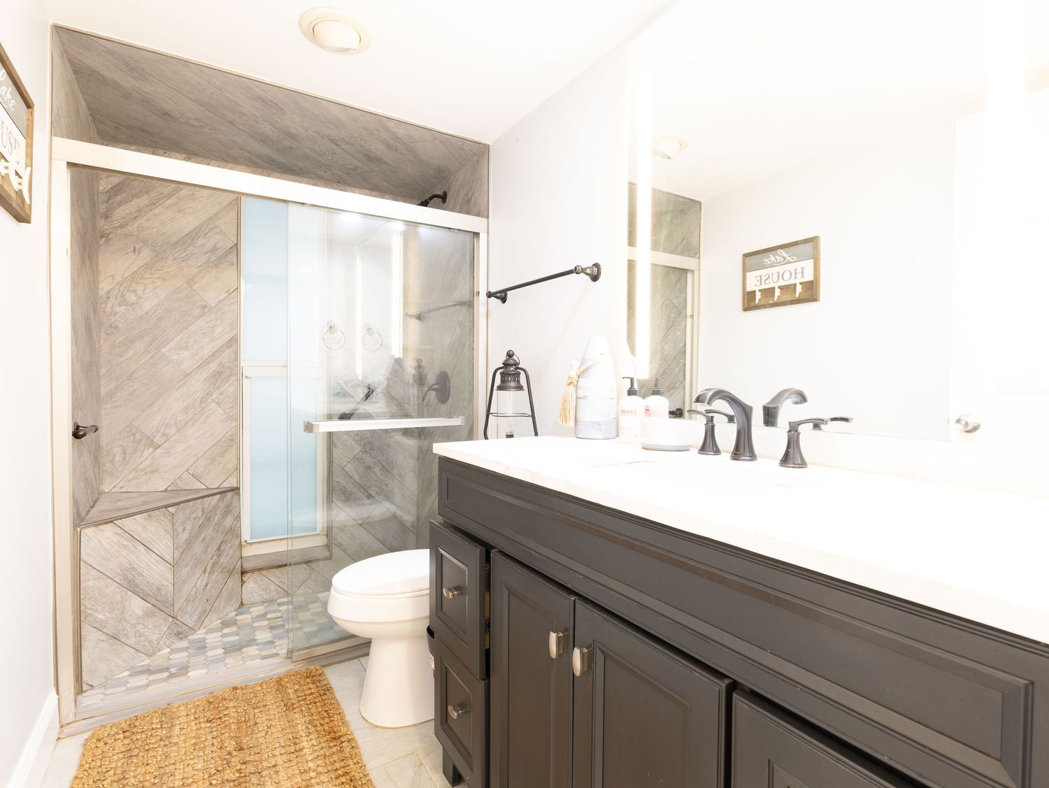 Master Bathroom in Sebring, Florida