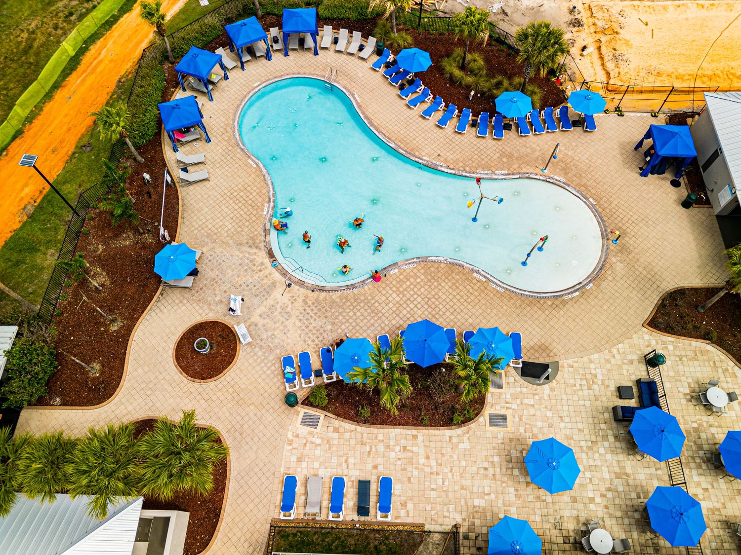 A picture of a pool in a 55+ community in Sebring, Florida