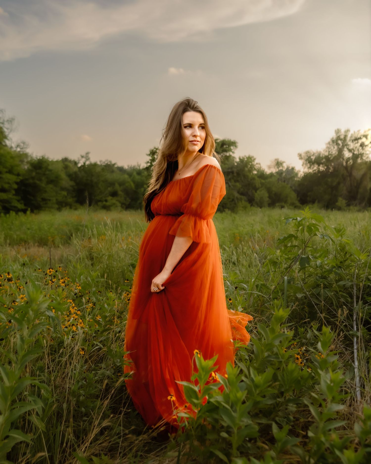 Golden hour maternity photography in Fort Worth TX
