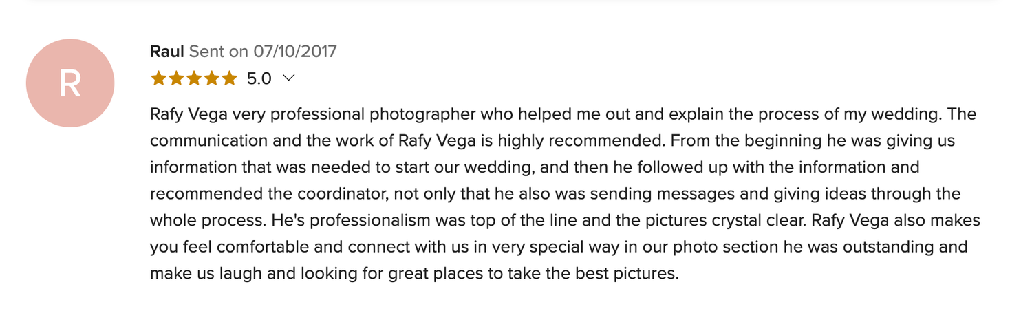 Five-star customer review praising Rafy Vega as a professional wedding photographer for his communication and crystal clear photos.