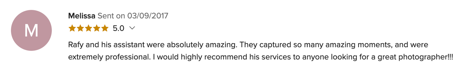 Five-star customer review praising a photographer named Roly for capturing amazing moments with professionalism.
