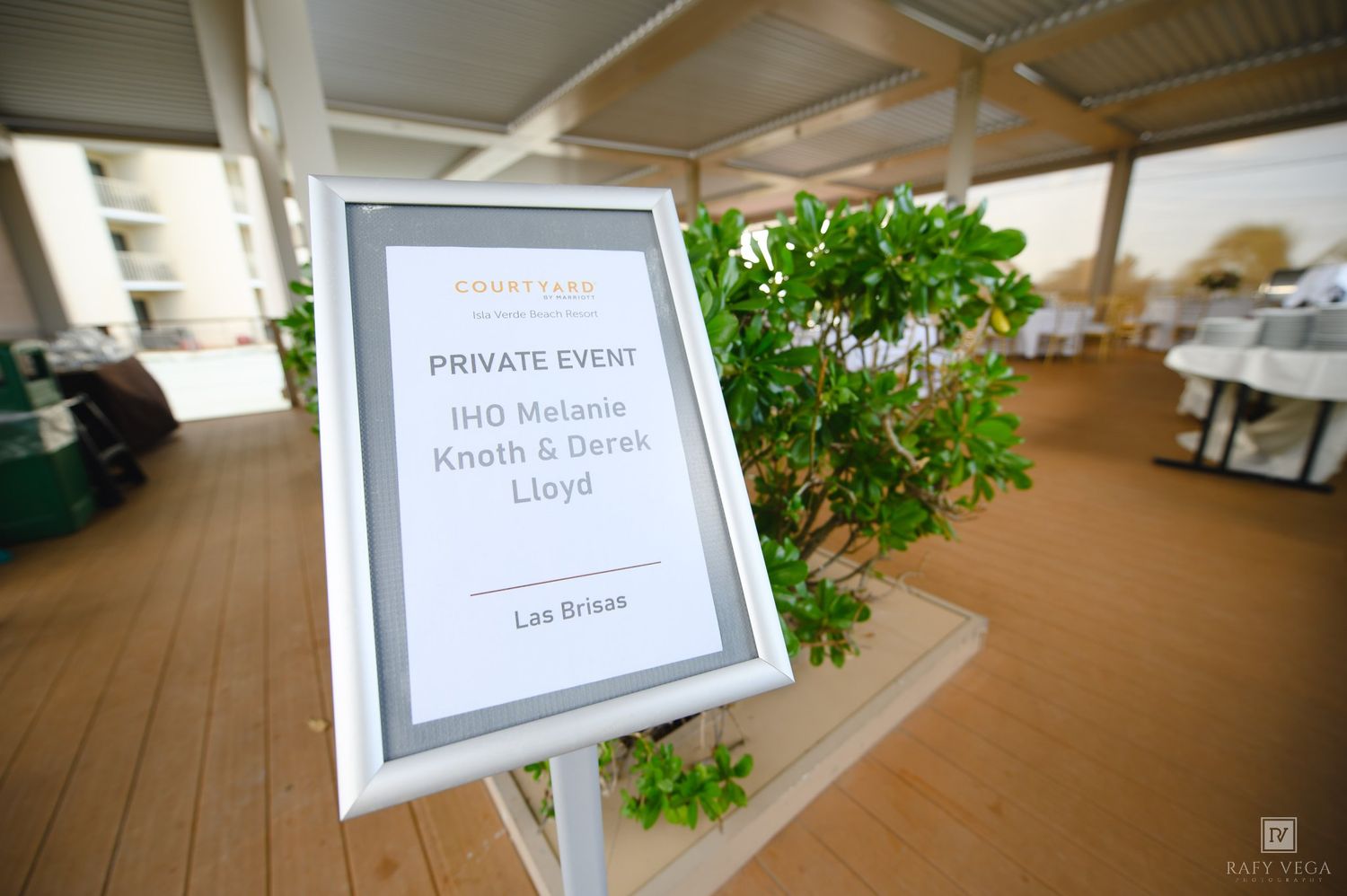 Private event sign for IHG Melanie Knoth and Derek Lloyd at Las Brisas outdoor venue.