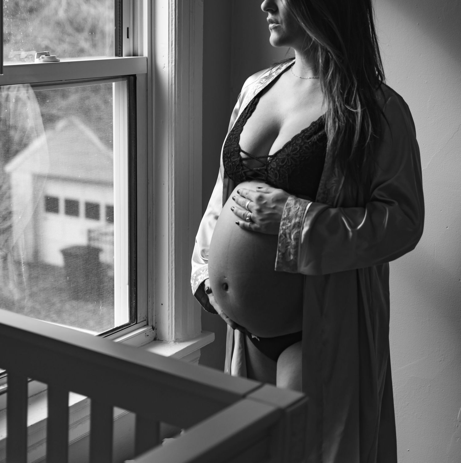 Maternity photos South Jersey emotional portrait boudoir.