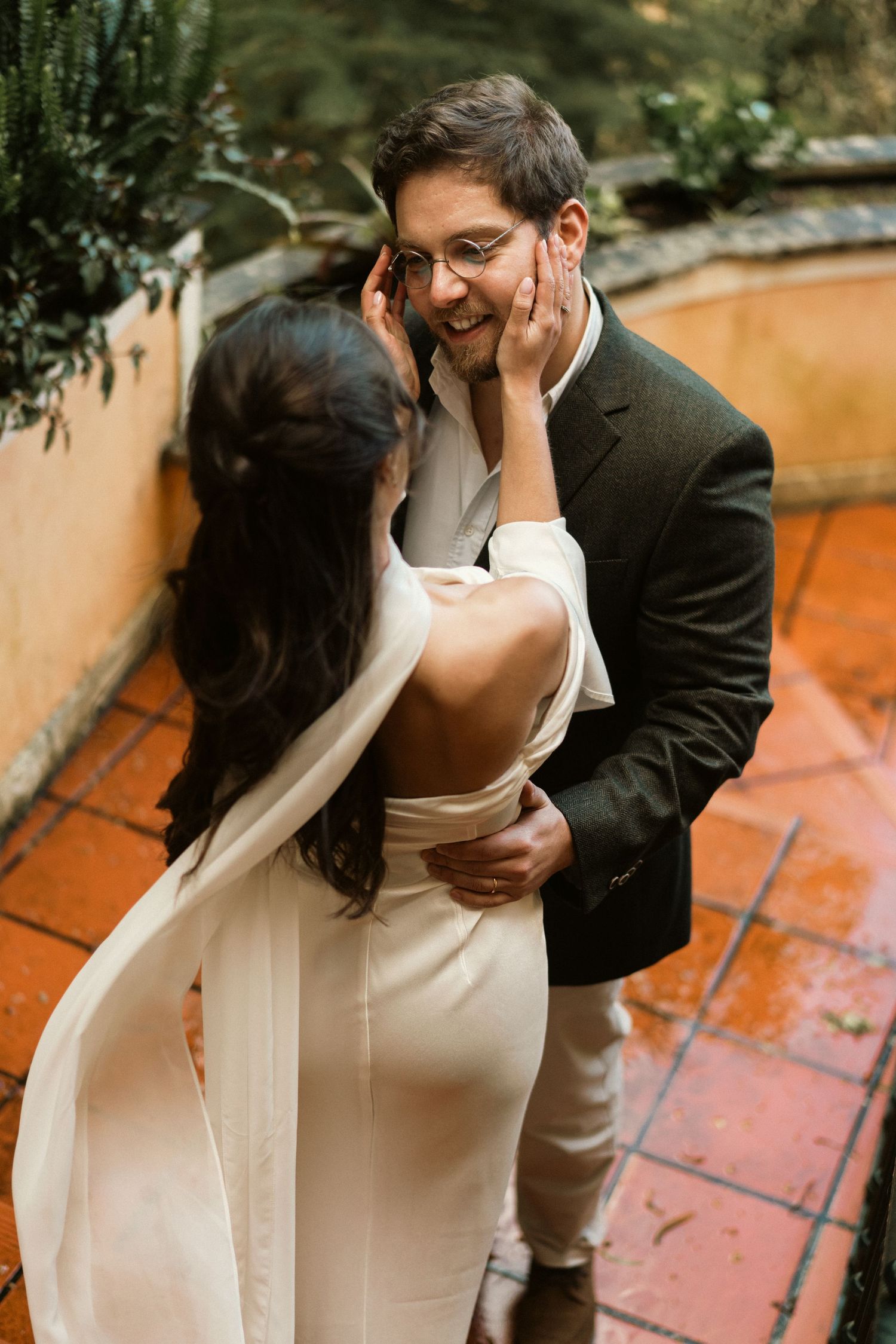 Couple embracing on the terrace at Lawrence's Hotel, elopement photographer in Sintra Portugal